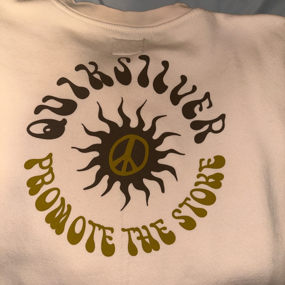 Quiksilver beige crewneck sweatshirt